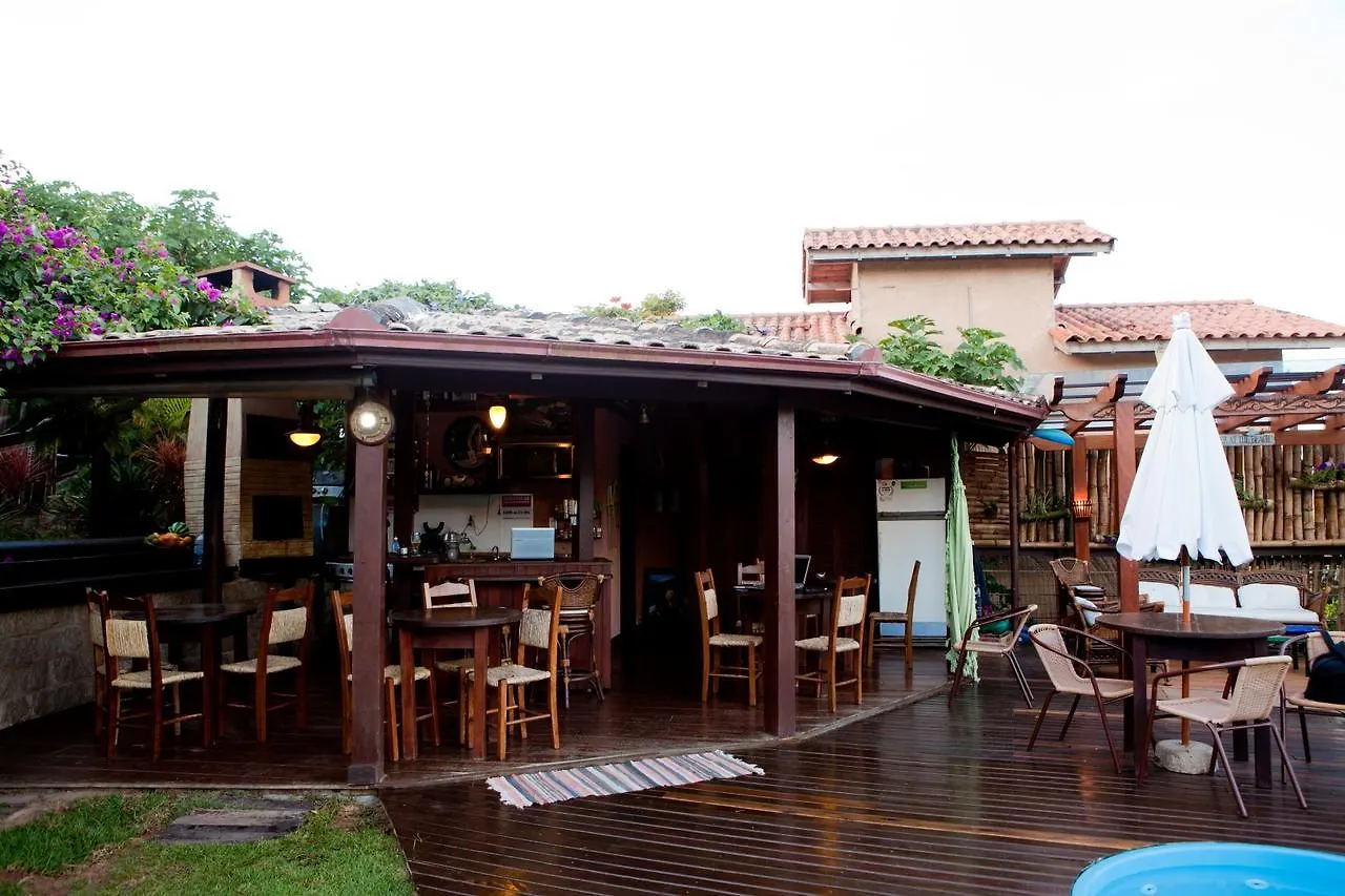 Pousada Aloha Beach House Praia do Rosa 3*,